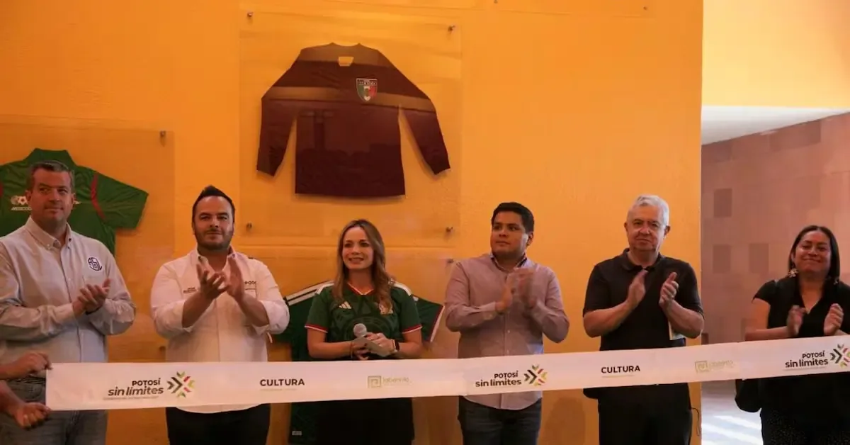 La muestra busca acercar la cultura del fútbol a las familias potosinas y contará con módulos interactivos y piezas históricas.