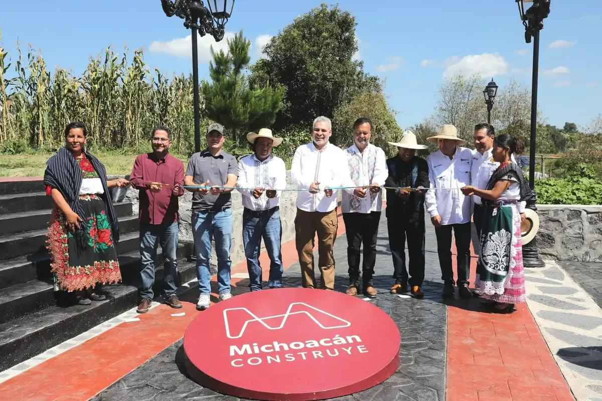 La nueva infraestructura busca impulsar el turismo y mejorar la calidad de vida en Urandén.