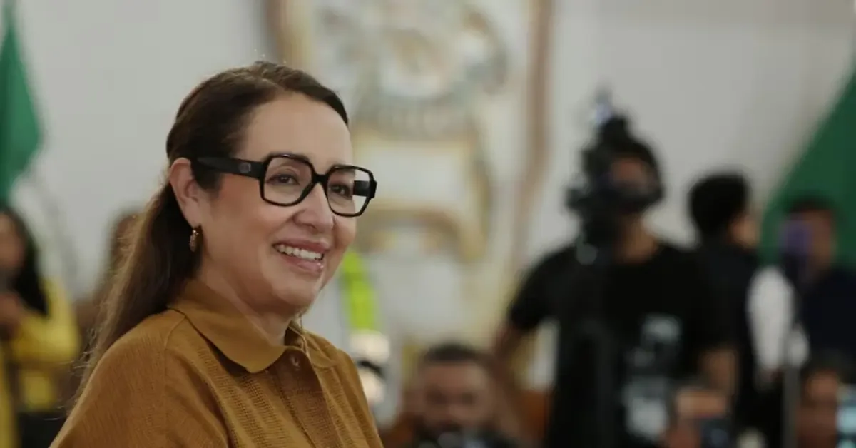 La alcaldesa Azucena Cisneros busca mejorar el suministro de agua en la zona oriente del Estado de México.