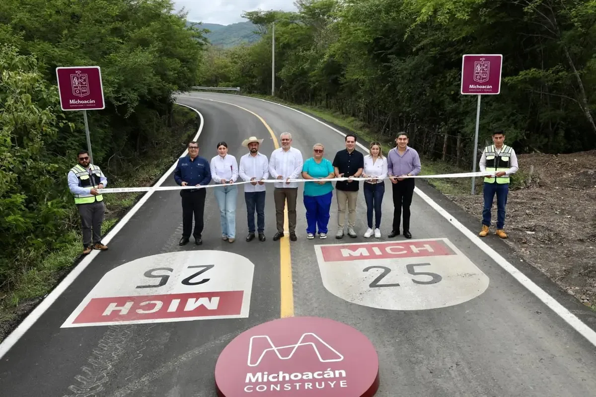 La obra busca mejorar la movilidad y seguridad en Tierra Caliente, beneficiando a más de 48 mil residentes.