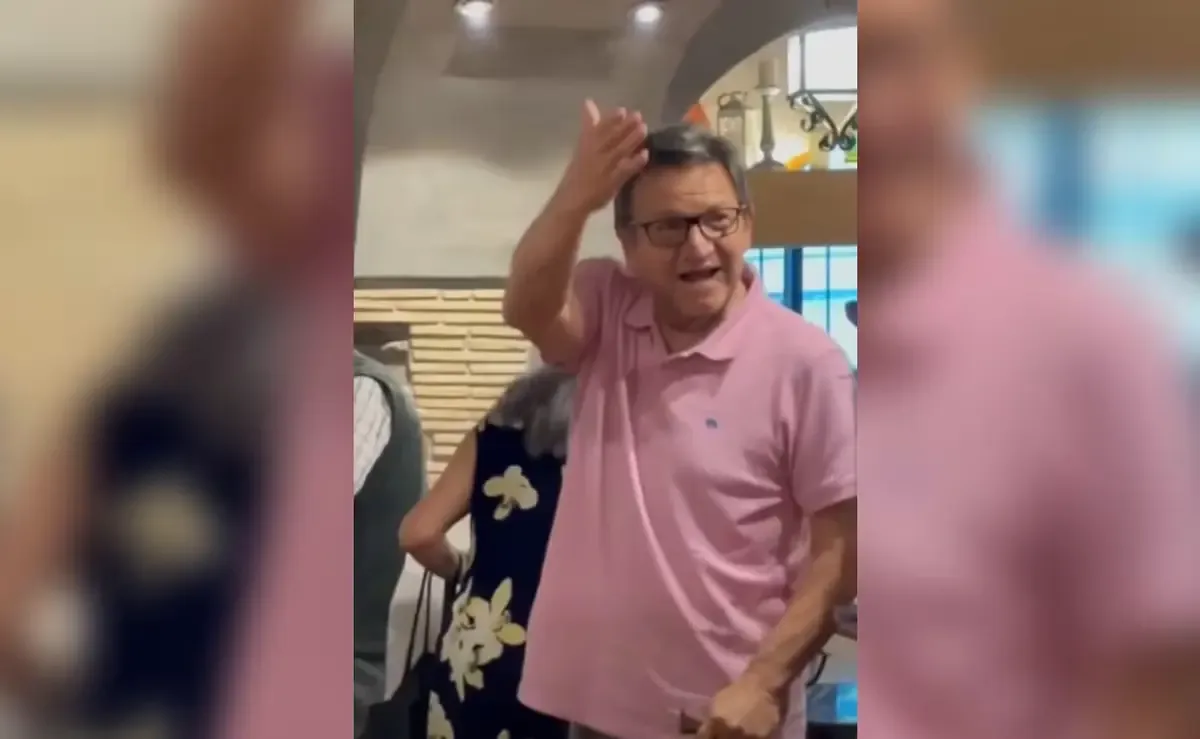 Arturo López Obrador, hermano de AMLO, fue objeto de gritos de rechazo en un restaurante de Coatepec, Veracruz.