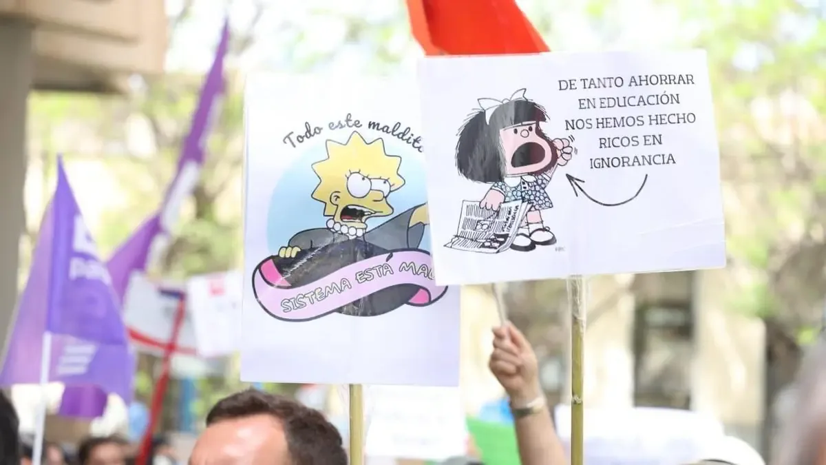 La falta de consideraciones salariales provoca una fuerte reacción de los profesores en Valencia.