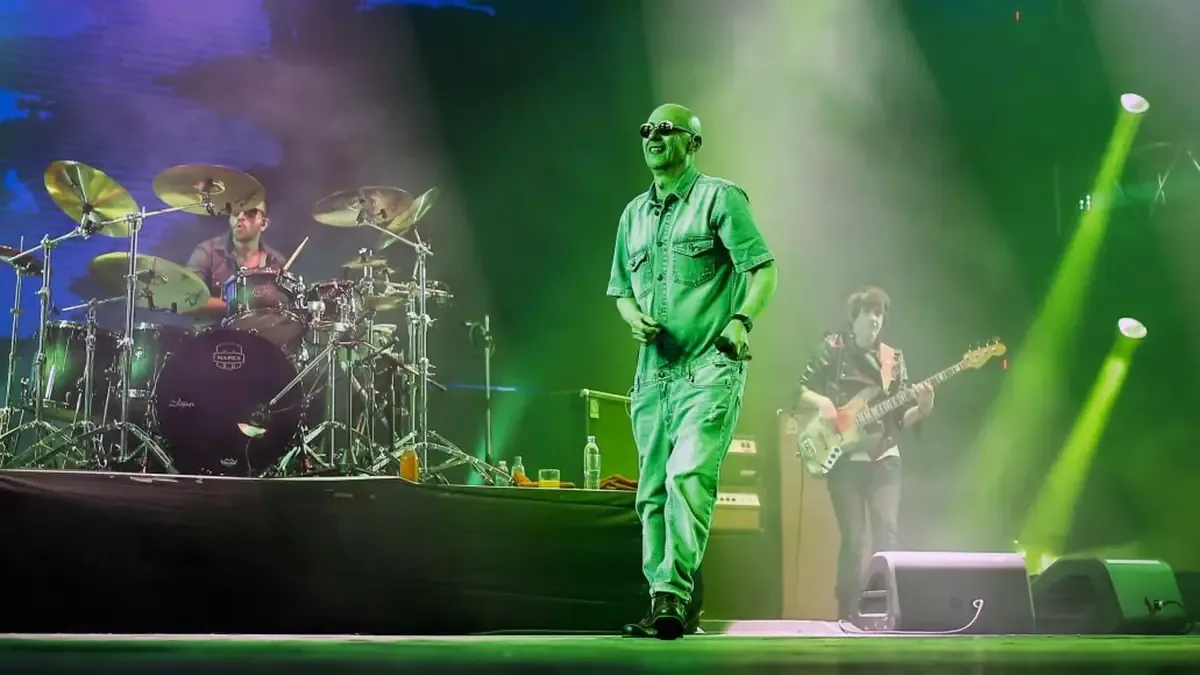 La muerte de Carlos Alberto Solari deja un vacío en el rock latinoamericano y un legado musical imborrable.