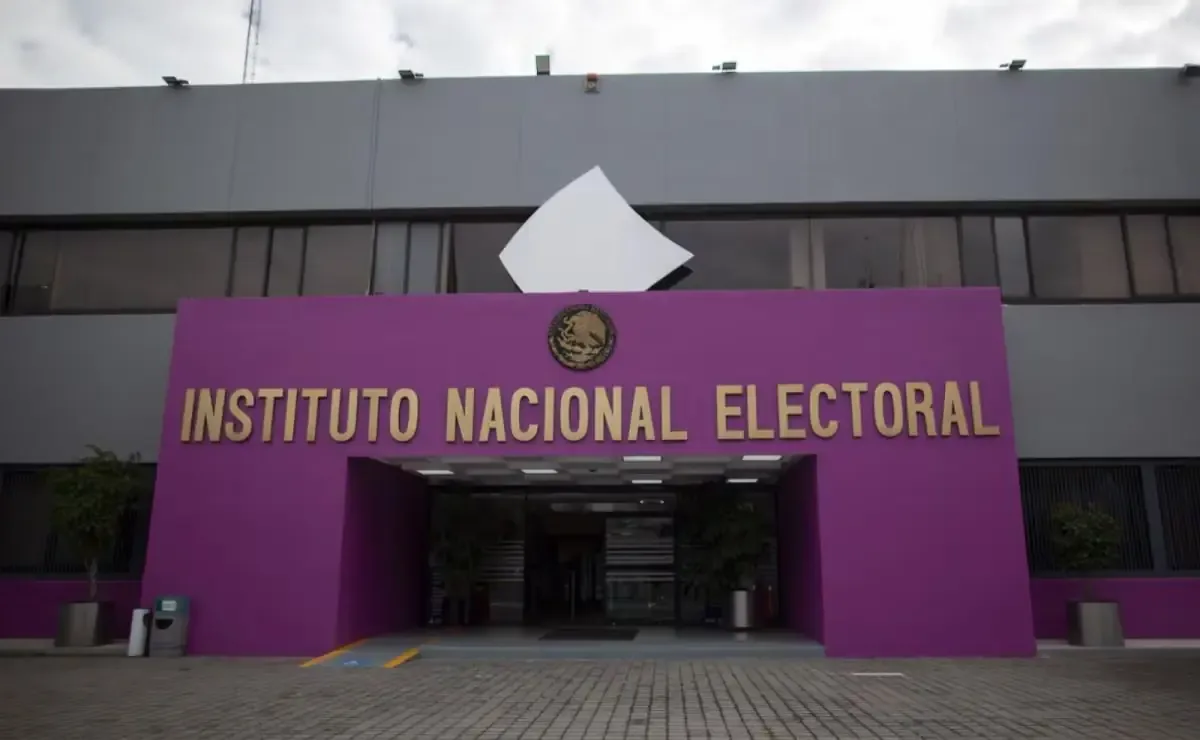 La inestabilidad en el INE se prolonga, y consejeros buscan consenso en la elección del interino.