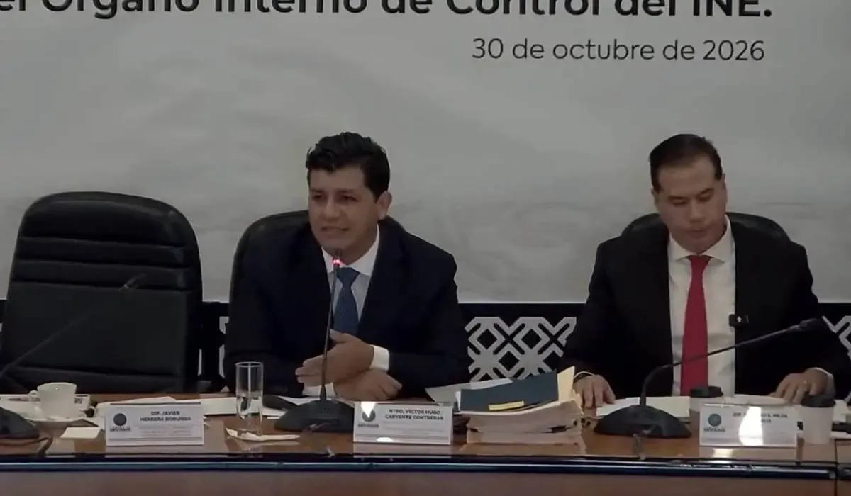 La acusación surge tras la renuncia de Guadalupe Taddei y tiene implicaciones para la fiscalización de contratos.