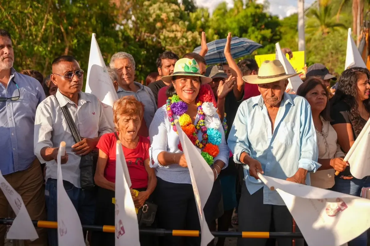 El proyecto de pavimentación mejorará conectividad y servicios en la zona.