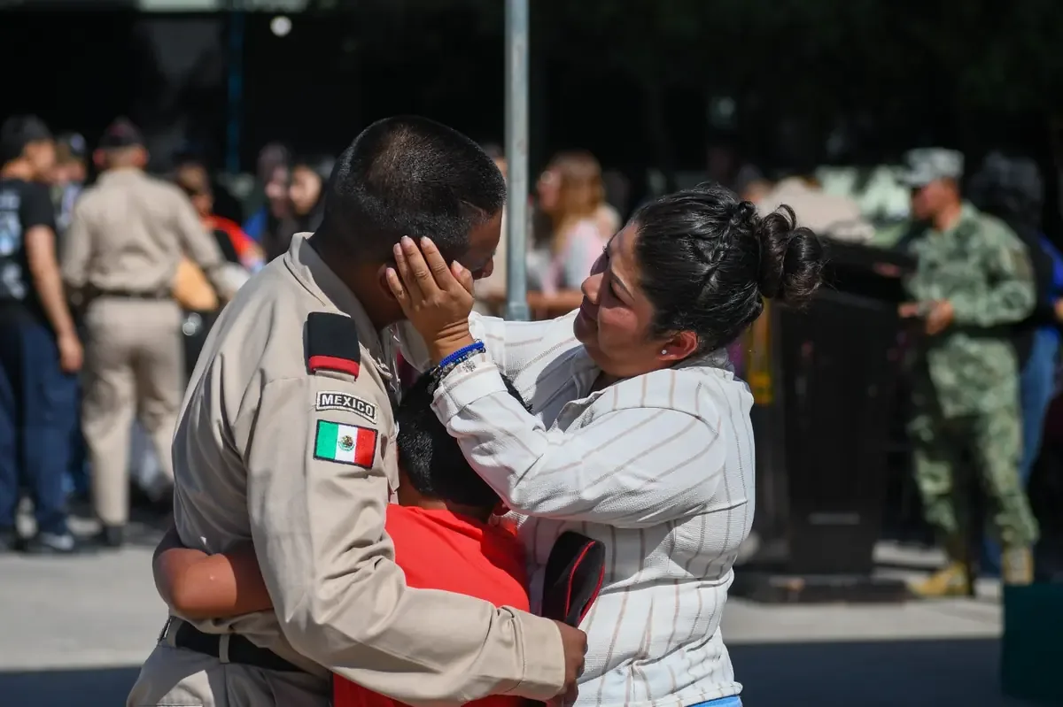 La ceremonia dio inicio a un periodo de tres meses de formación castrense en el Cuartel Morelos.