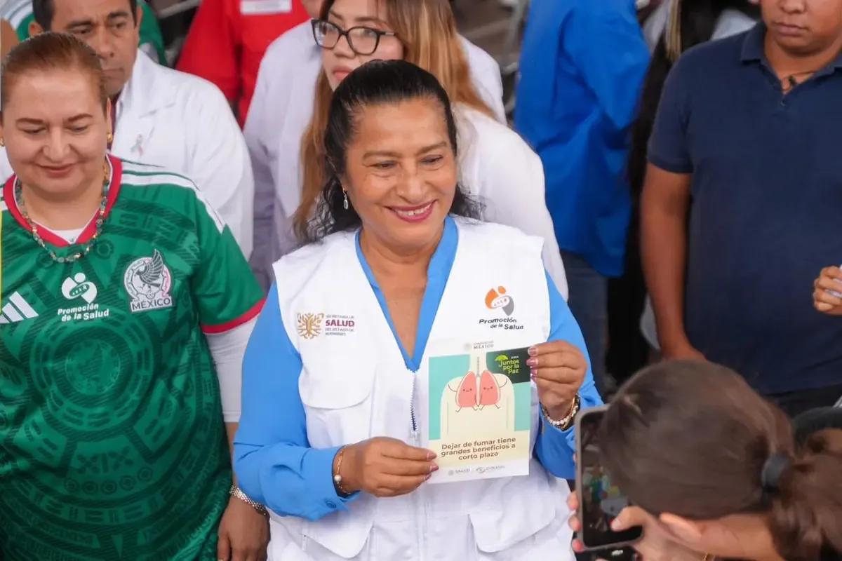 La alcaldesa de Acapulco destaca la importancia de la salud como justicia social y prevención.