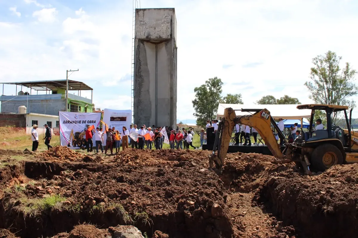 La obra mejorará el suministro de agua potable para miles de habitantes de Villa Jiménez, Michoacán.