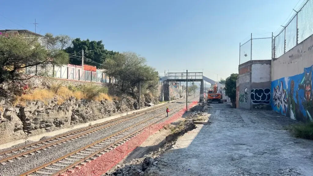 Iniciativa busca resolver inquietudes ciudadanas sobre la construcción del tren México-Querétaro.