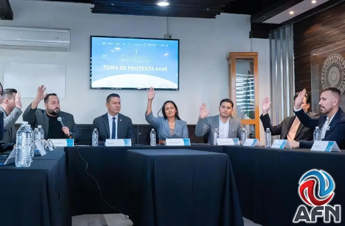 Iniciativas enfocadas en innovación y capacitación marcan su gestión.