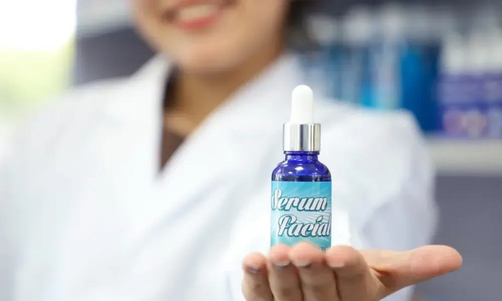Innovadora línea de skincare de la Farmacia Universitaria de Querétaro.