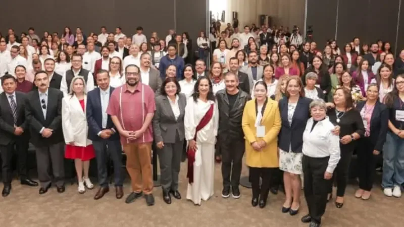 Más de 400 educadores de Michoacán comparten prácticas para mejorar la enseñanza en el país.