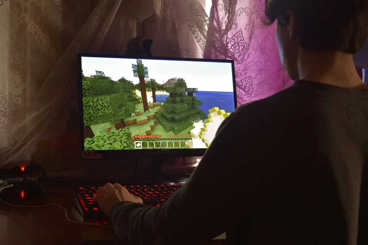 Tres escuelas en Magallanes sobresalen por su uso innovador de Minecraft como herramienta pedagógica.