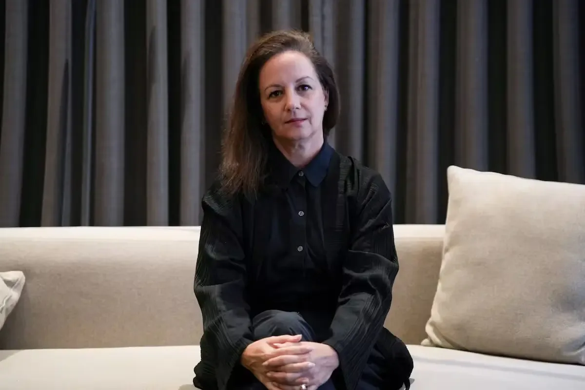 La curadora Inés Katzenstein considera que la globalización no ha beneficiado las escenas artísticas en Latinoamérica.