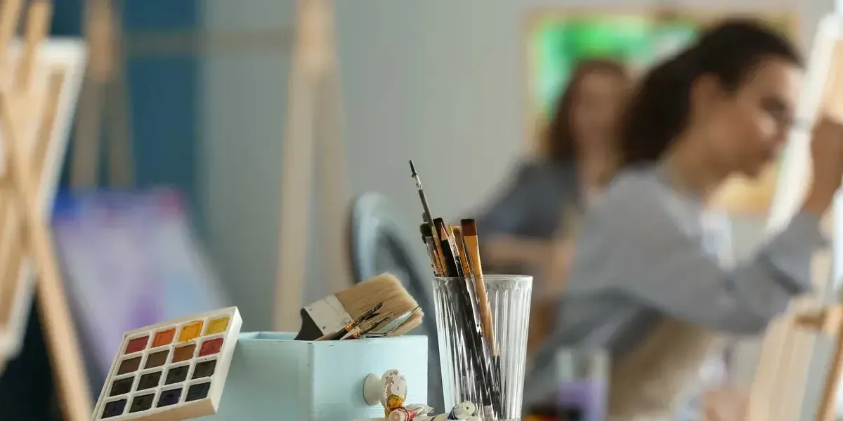 Abren inscripciones para talleres artísticos en San Juan del Río, una oportunidad para los jóvenes interesados en el arte.