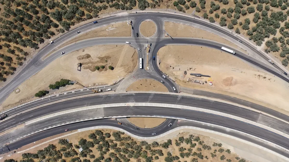 El deterioro de las carreteras rurales en México reclama vidas y genera preocupación entre los habitantes.
