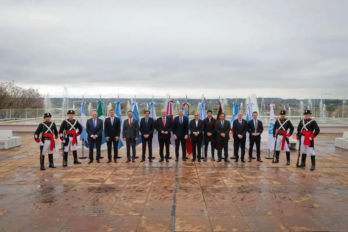 La Liga de Intendentes busca unidad ante los recortes del gobierno.