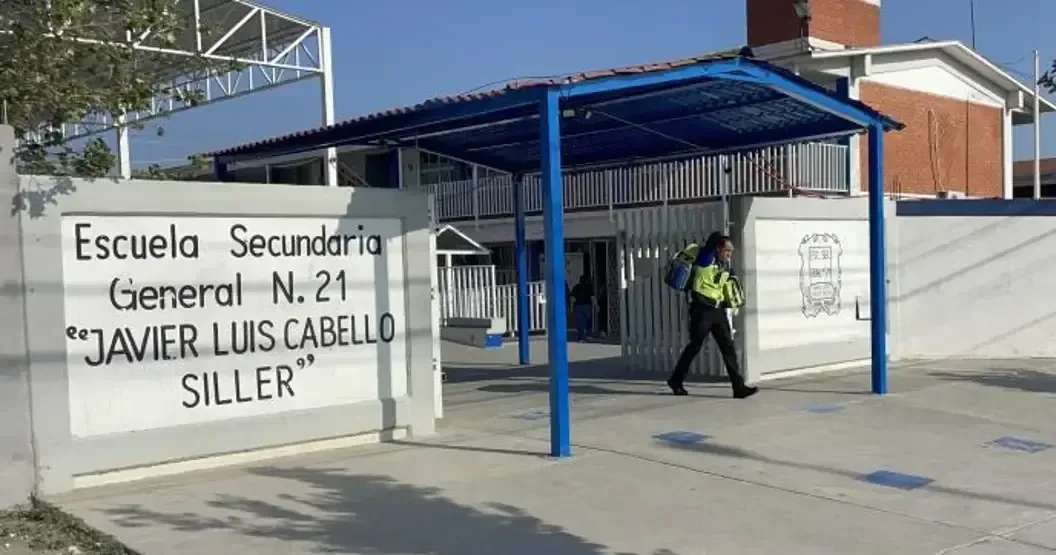 El evento en una secundaria de Saltillo pone de manifiesto la carga emocional de los docentes.