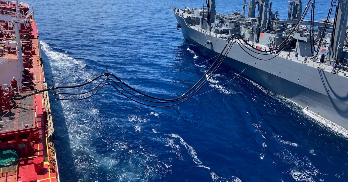 Intercepción del petrolero estadounidense Stena Imperative en el estrecho de Ormuz.