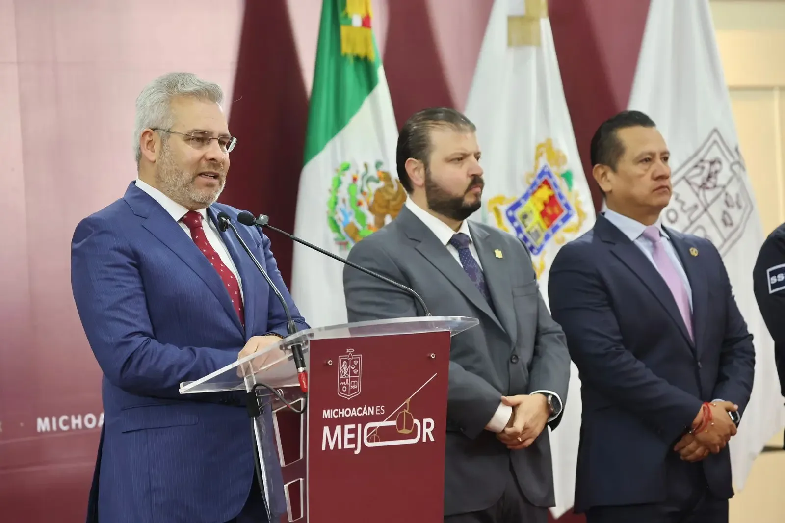 Intervención de autoridades en la investigación del homicidio en Michoacán.