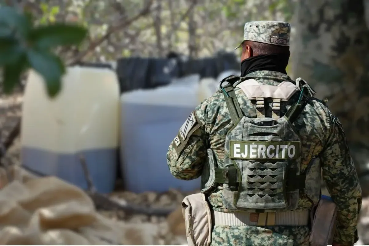 "Intervención en el laboratorio de metanfetamina en Ensenada, Baja California."