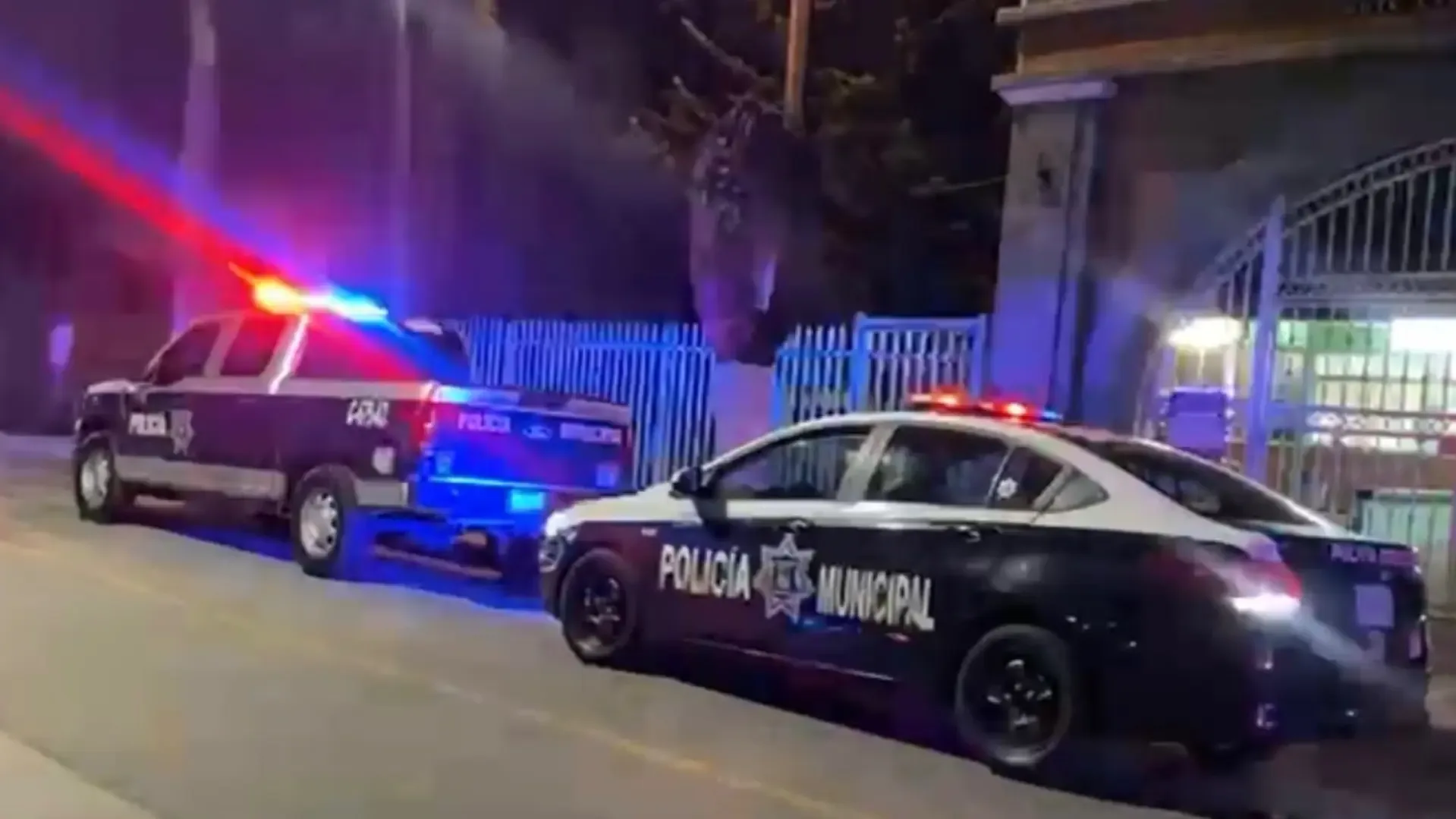 Intervención policial en la secundaria de Tijuana tras reporte de riesgo.