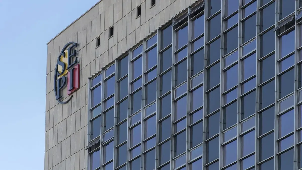 Las indagatorias cuestionan la transparencia en los rescates otorgados a diversas empresas durante la crisis.