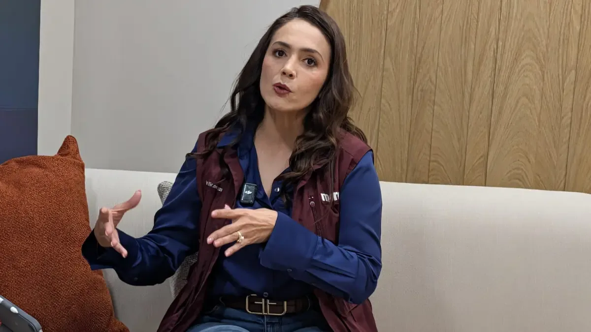 La exsenadora Iris Vianey busca retomar posiciones en un distrito complicado por la inseguridad y marginación.