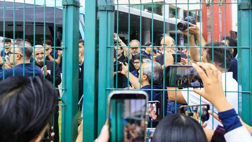 La selección iraní se despide de México, destacando su acogida y denunciando desventajas en el torneo.