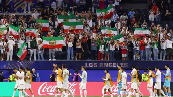 La selección iraní se siente perjudicada tras limitaciones de acceso en EE. UU. para su participación en el torneo.