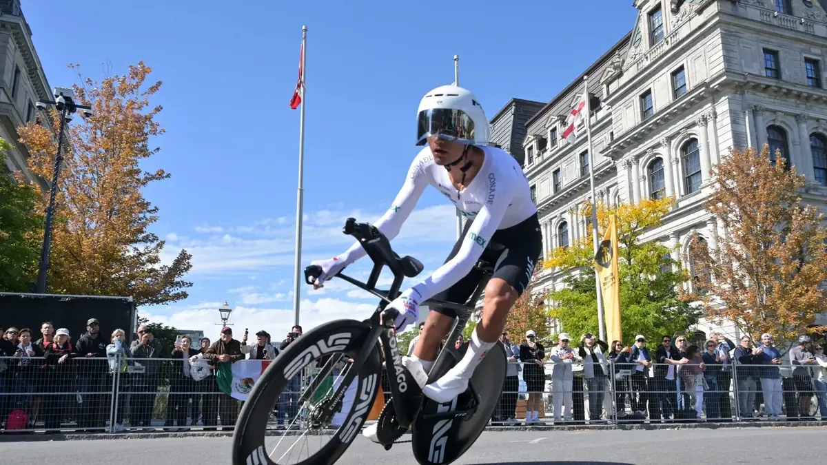 El ciclista mexicano salió con fuerza en su primera prueba y espera duplicar el éxito en la segunda jornada.