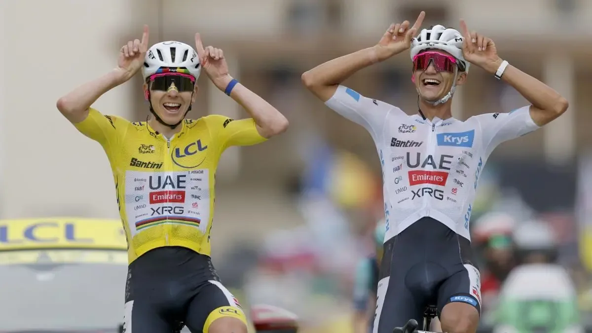 La extensión del contrato refleja la confianza del equipo emiratí en el joven ciclista.