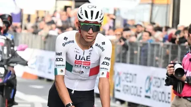 El ciclista mexicano busca recuperar terreno en las etapas de montaña tras un retroceso en su clasificación.