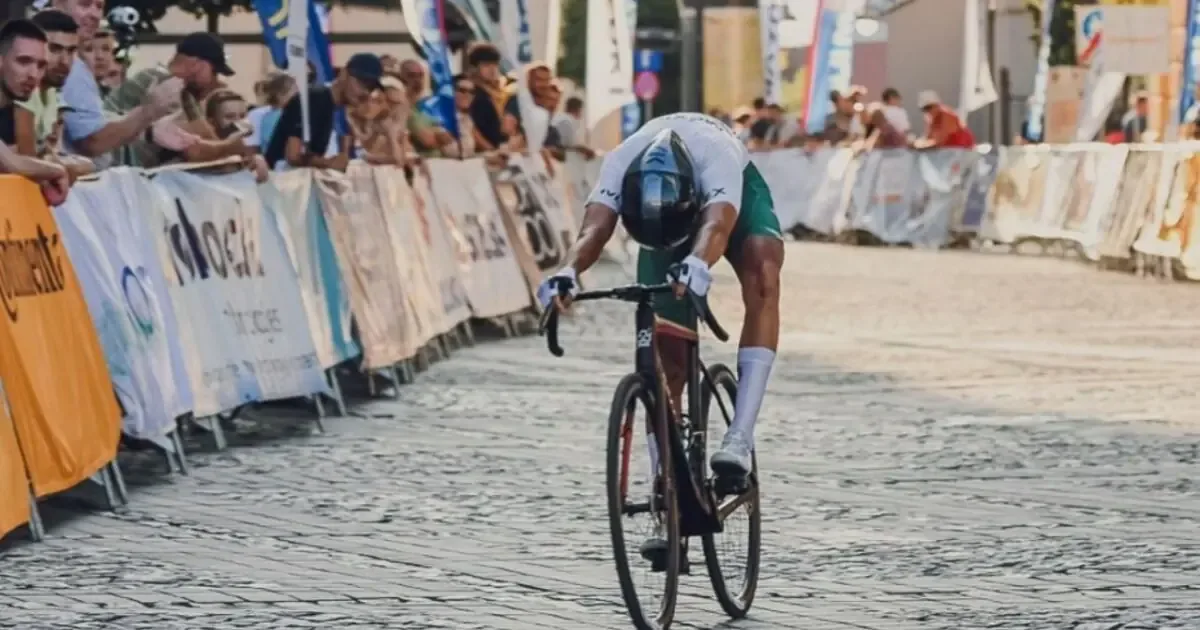 El ciclista mexicano regresa de una fractura severa y conquista una etapa del Tour tras más de tres décadas sin victorias mexicanas.