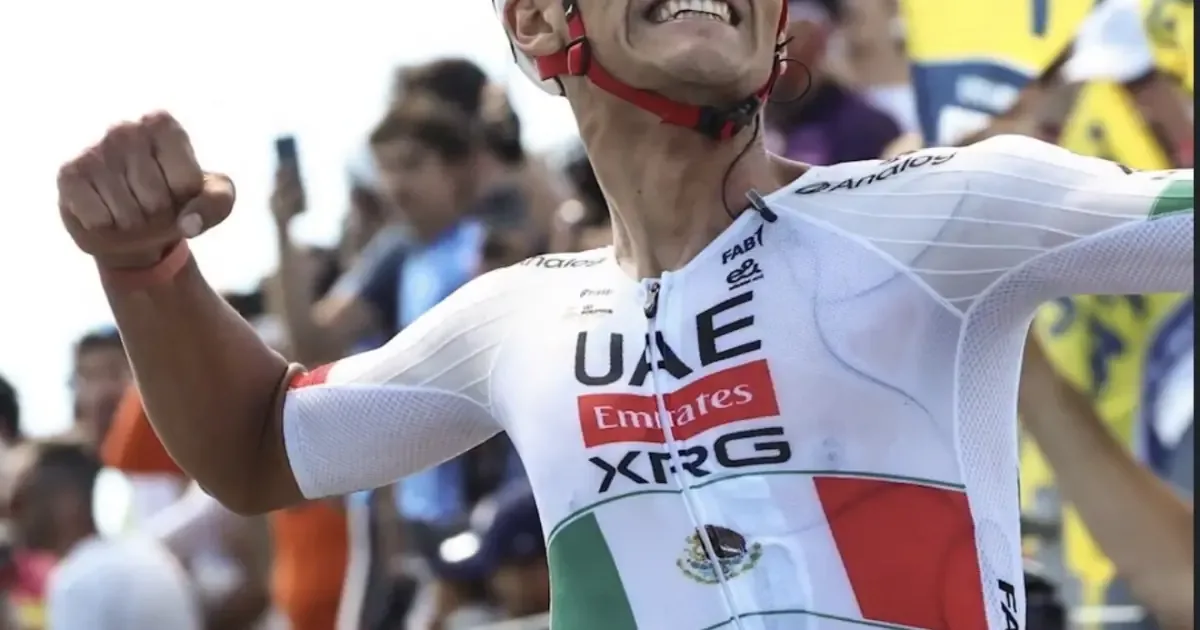El ciclista mexicano brilla en una intensa etapa del Tour Auvernia-Ródano-Alpes.