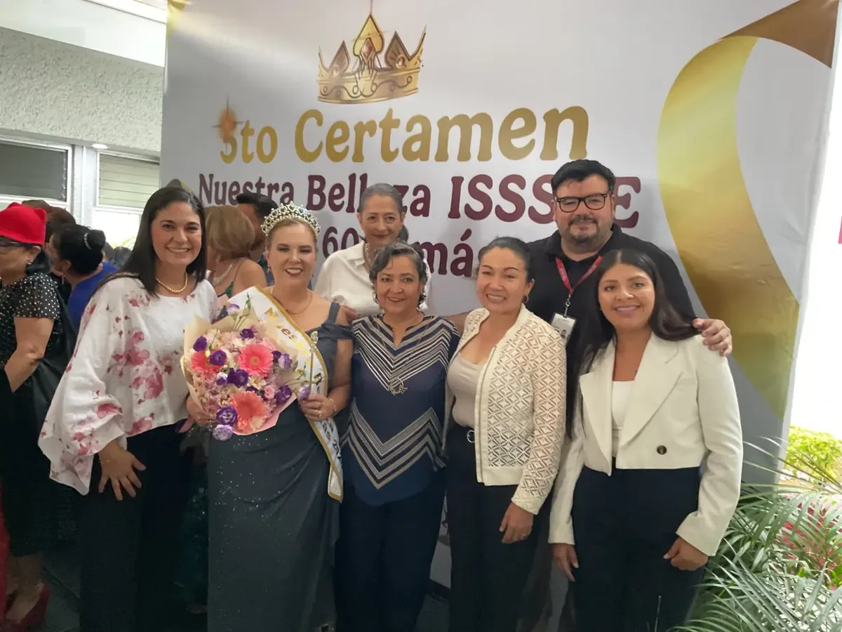 La Semana Estatal del Adulto Mayor concluyó con el certamen que premió la belleza y talento de las participantes.