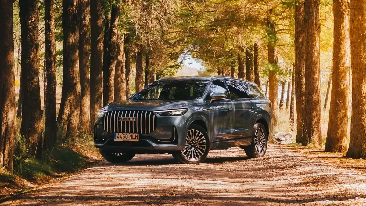 Este nuevo SUV híbrido asequible de JAECOO llega para competir con gigantes del mercado.