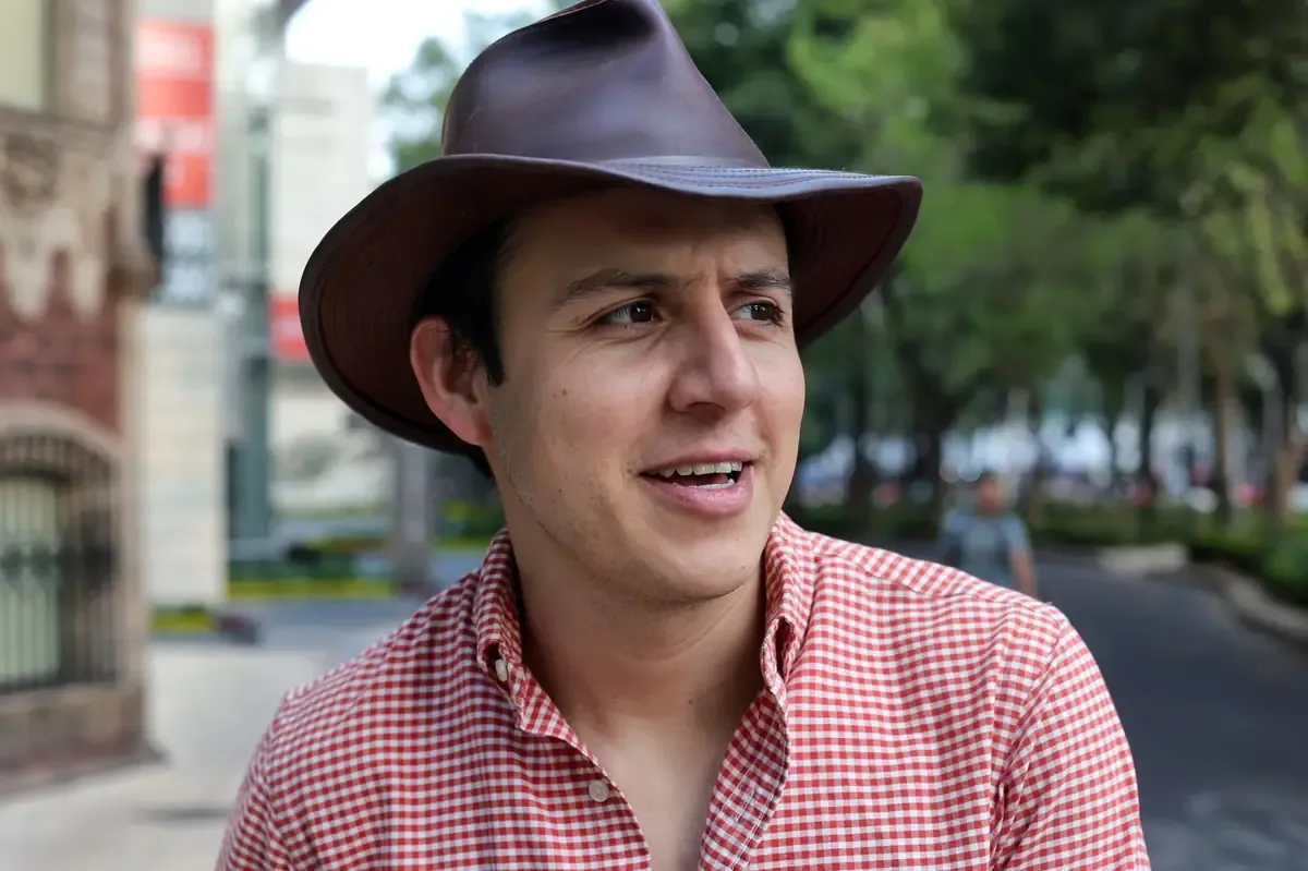 El actor presenta su nueva película "Atrápelo quien pueda" en un festival destacado.