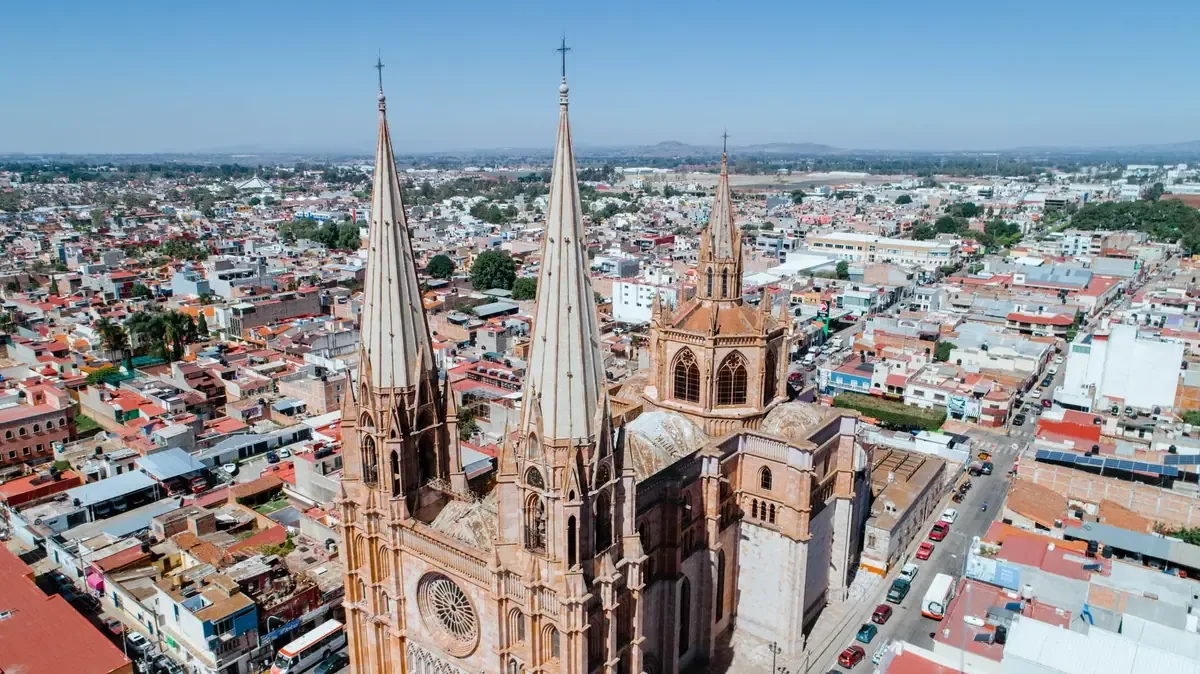 La participación de Jalisco en este evento internacional busca atraer más turismo de convenciones y reuniones al estado.