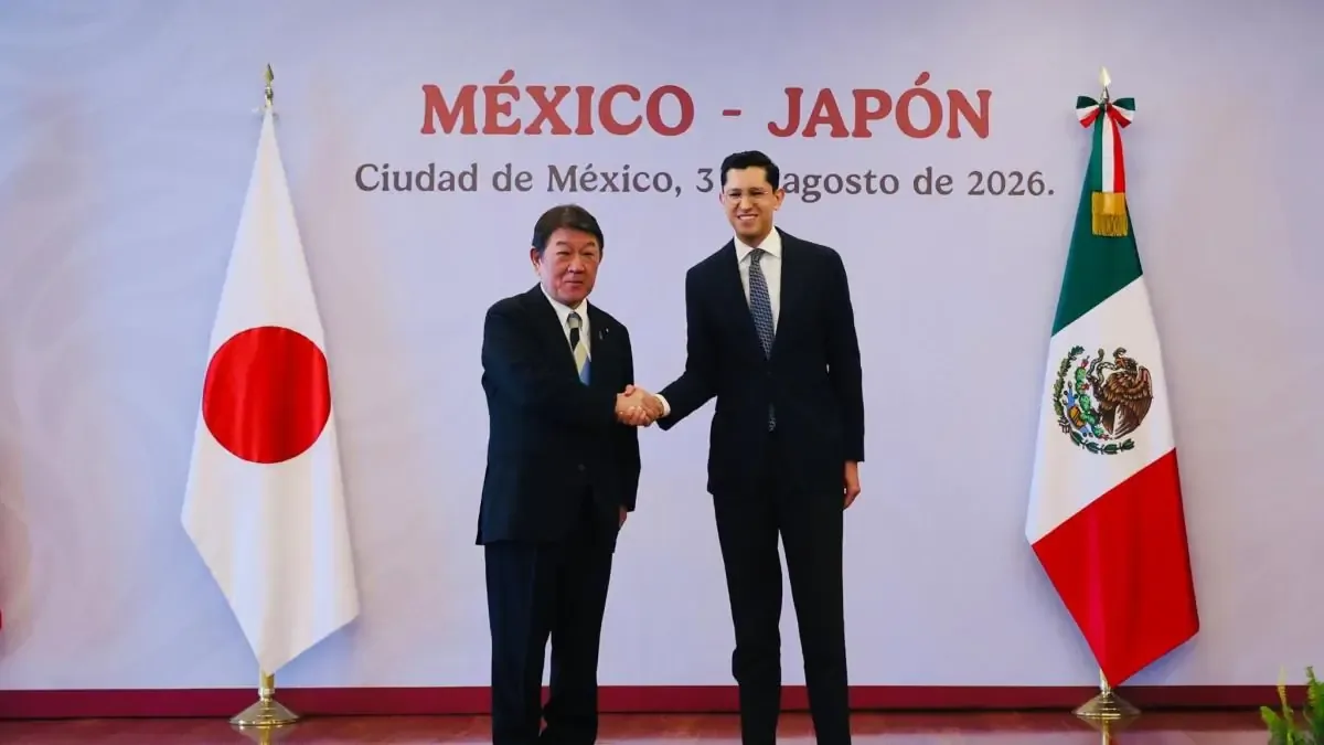 México recibirá ayuda de Japón para enfrentar el sargazo que afecta sus costas caribeñas.