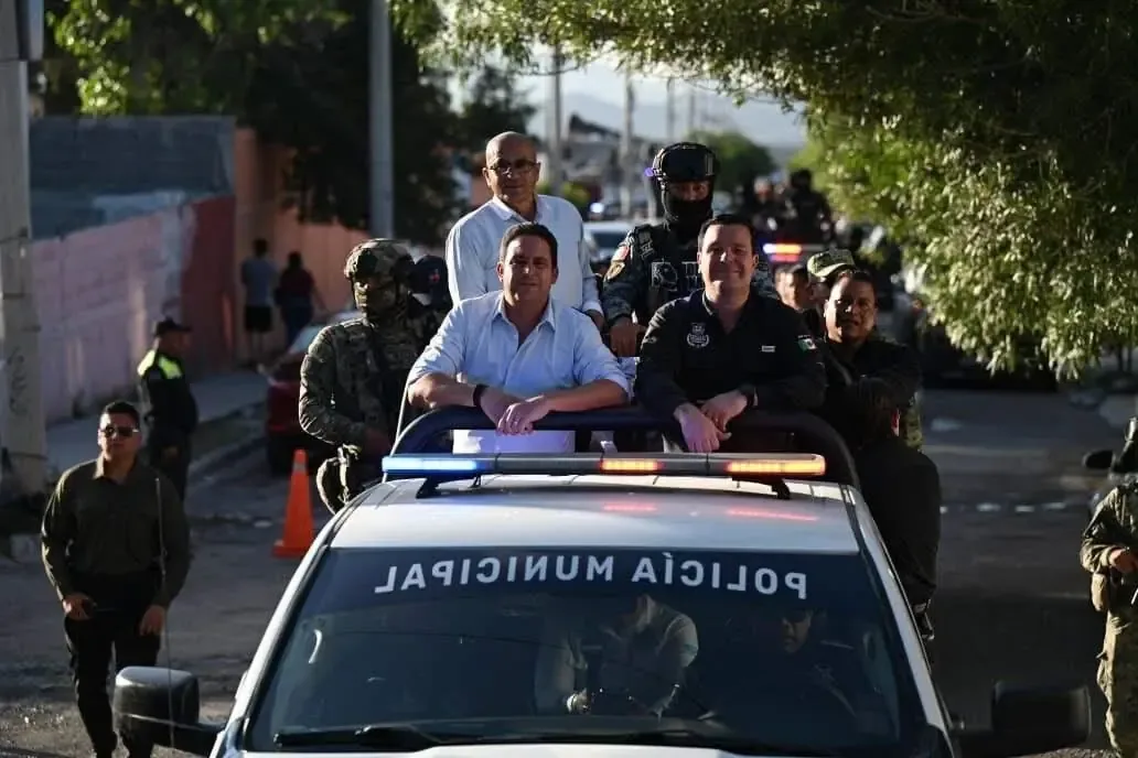 Autoridades llevan a cabo acciones de seguridad para mantener la paz en la ciudad.