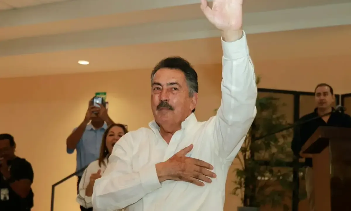 El alcalde de Cajeme pide a militantes de Morena trabajar juntos por la Cuarta Transformación.