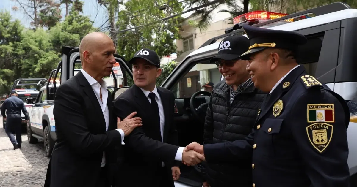 Javier López Casarín denuncia espionaje político en la Ciudad de México.