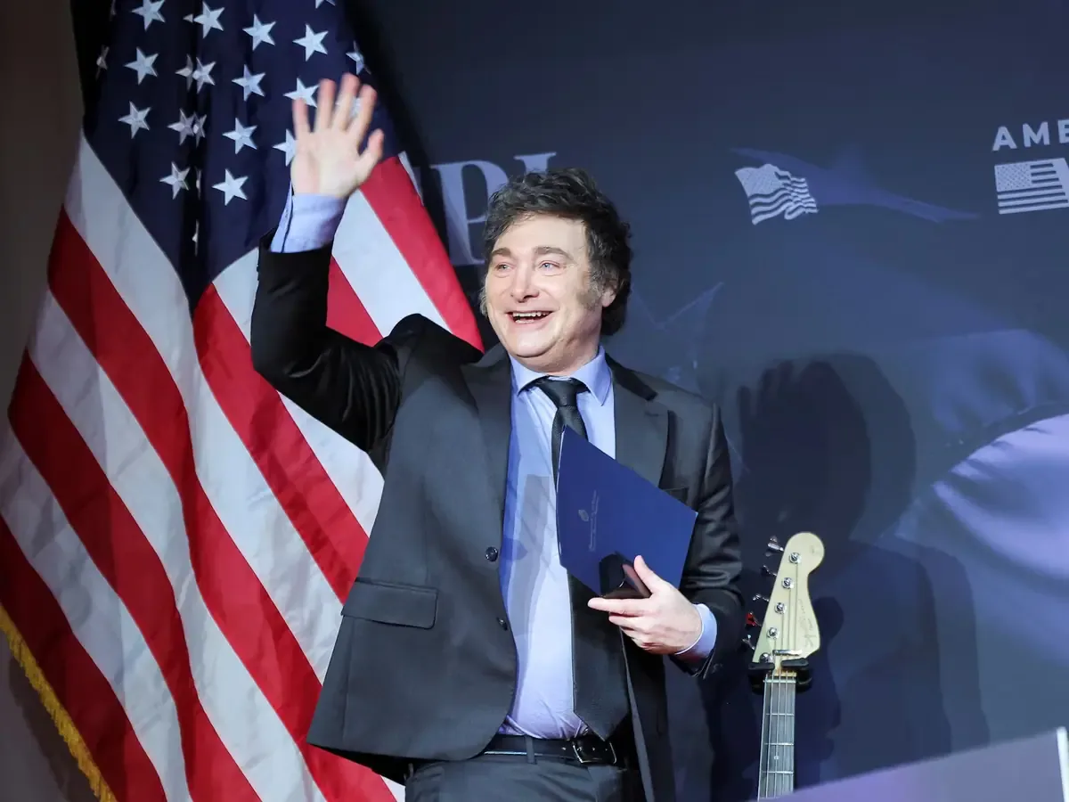 El presidente argentino asistirá a la Official Hispanic Heritage Gala en Washington, donde se reunirá con Eduardo Bolsonaro.