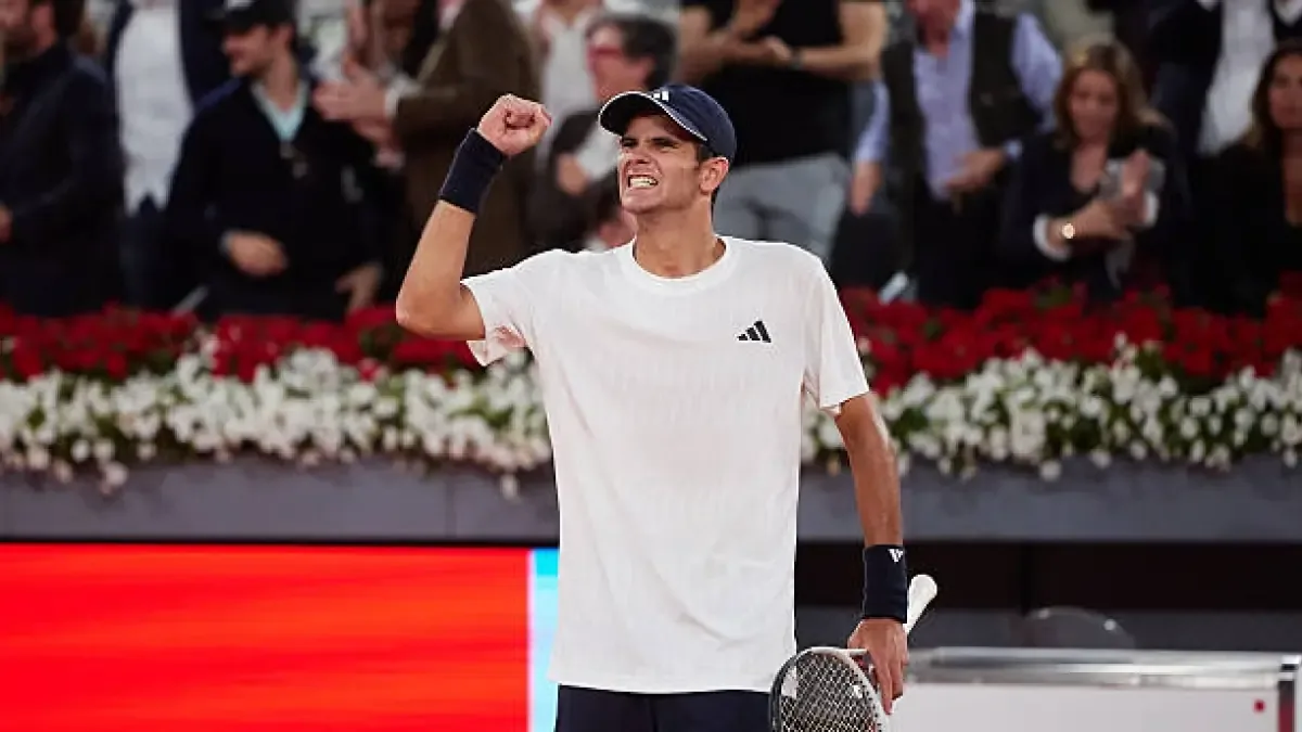 Jódar domina con un impresionante 6-3, 6-1 y agradece al público en Xalapa.