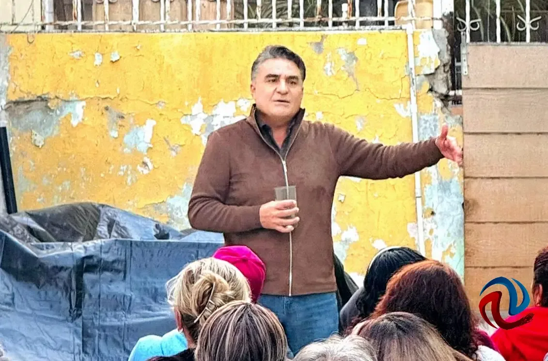 Jesús Alejandro Ruiz Uribe durante la convocatoria de comités ciudadanos en Ensenada.