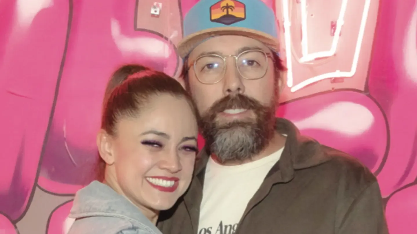 Jessica Segura y Adrián Pous durante un evento en celebración de su amor.