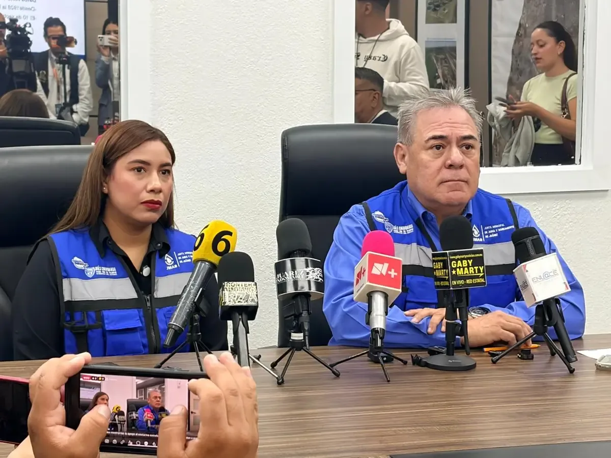 La Junta Municipal de Agua y Saneamiento responde a emergencias ocasionadas por el acumulamiento de agua en la ciudad.