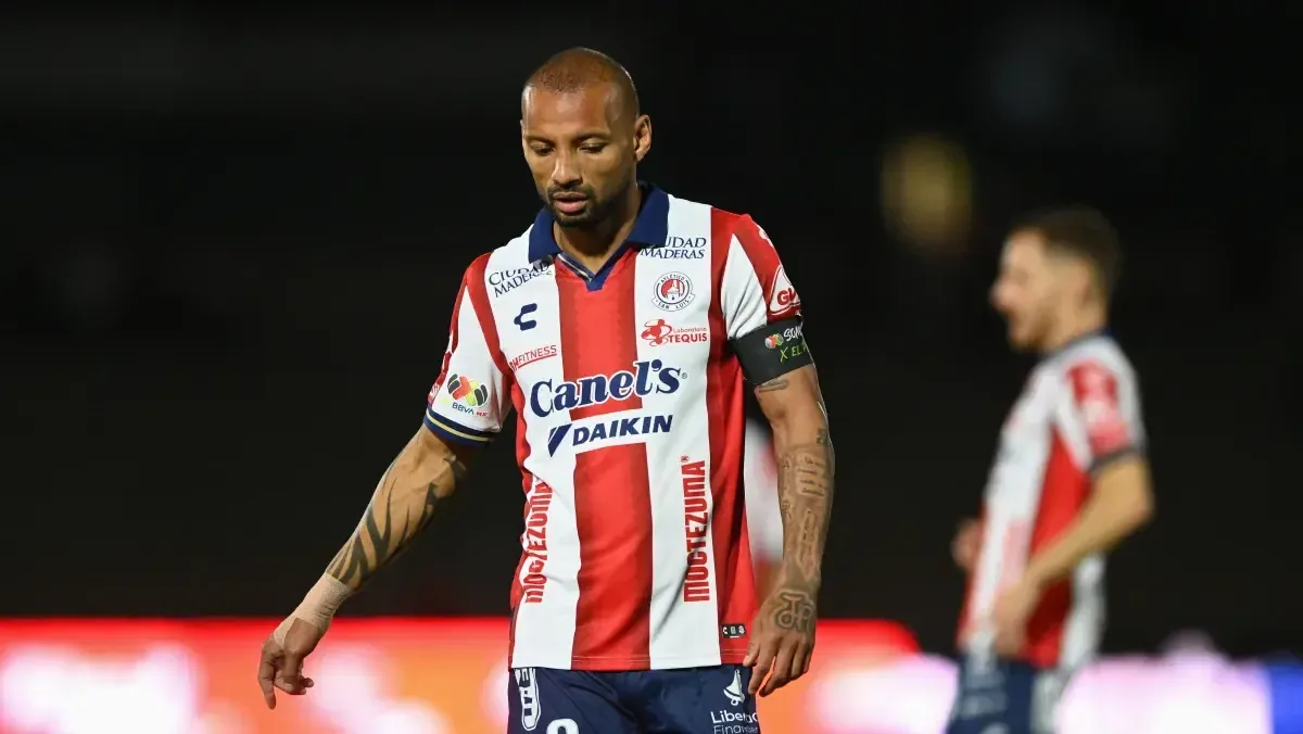 La baja del delantero impacta las aspiraciones del Atlético San Luis en la Liga MX.